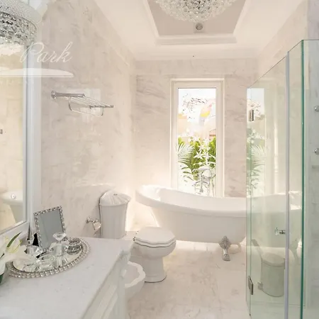 Eden Park Luxury Villa *