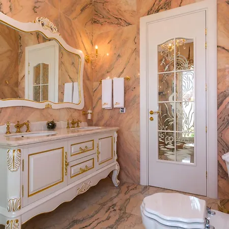 Eden Park Luxury Villa