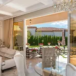 Eden Park Luxury Villa *
