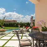 Eden Park Luxury Slăntjev Brjag