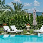 Eden Park Luxury Villa *