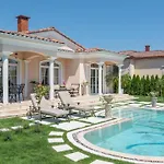 Eden Park Luxury Villa