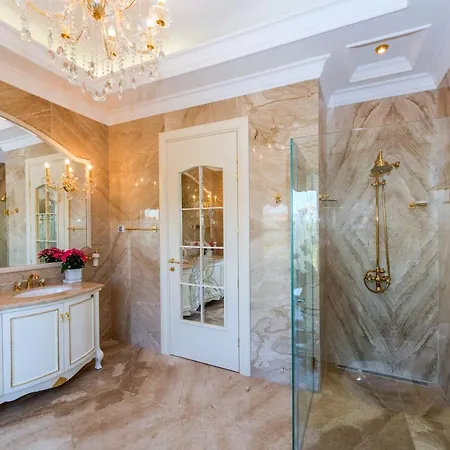 Vila Eden Park Luxury *