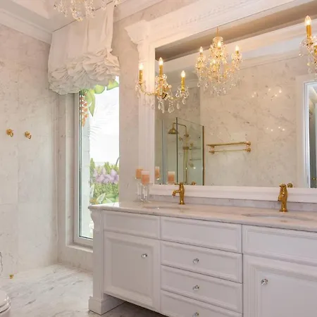 Eden Park Luxury *
