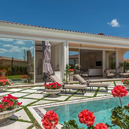 Eden Park Luxury *
