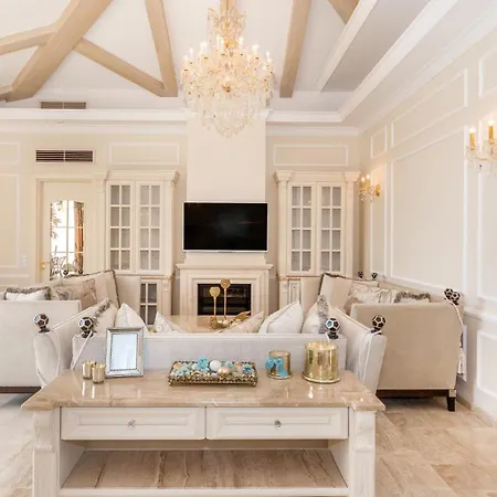 Eden Park Luxury Vila Sluneční pobřeží