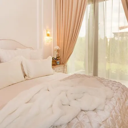 Eden Park Luxury Villa *