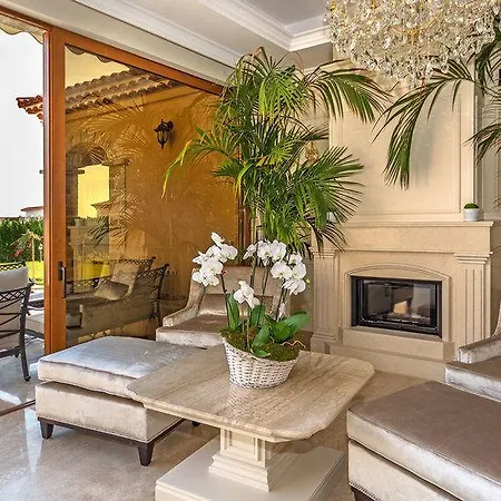 Vila Eden Park Luxury *