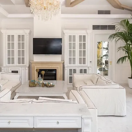 וילה Eden Park Luxury סאני ביץ'