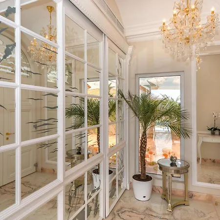 Eden Park Luxury *