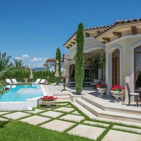 Eden Park Luxury *