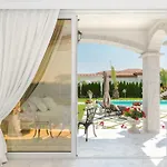Willa Eden Park Luxury Słoneczny Brzeg