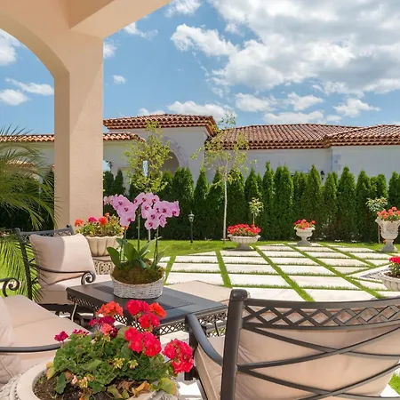 빌라 Eden Park Luxury 써니비치