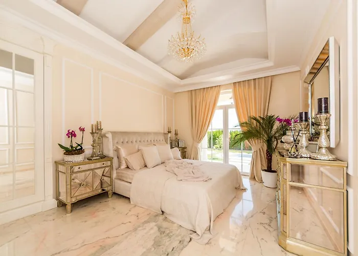 Eden Park Luxury Villa