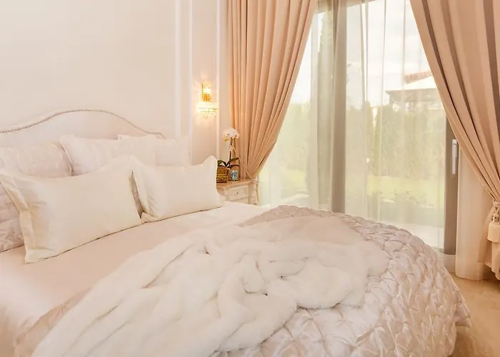 Eden Park Luxury Villa *