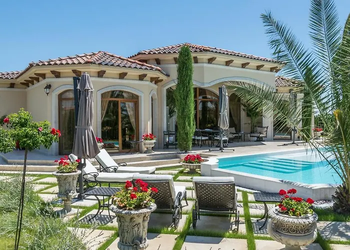 Eden Park Luxury Villa